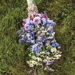 Bukiet ślubny z polnych kwiatów