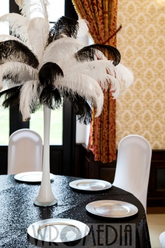 Czerń, biel i srebro w dekoracjach ślubnych Czerń, biel i srebro w dekoracjach ślubnych