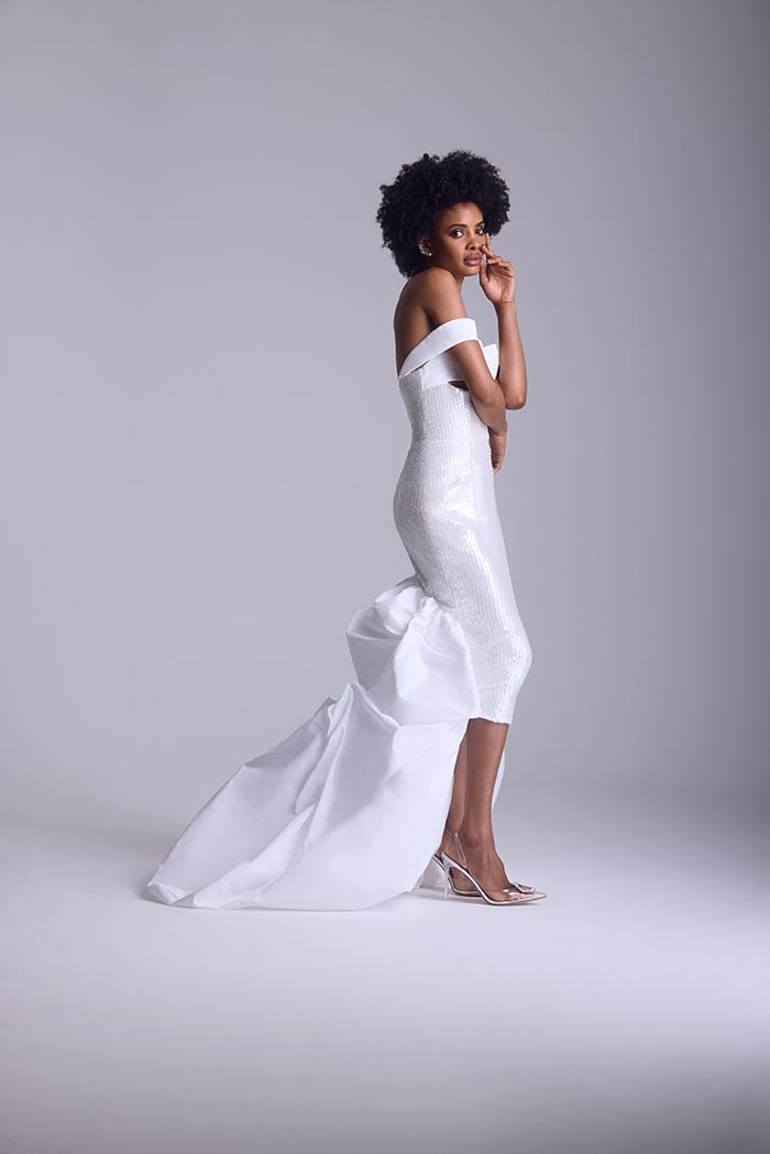 Artystyczna sukienka do ślubu dla minimalistek